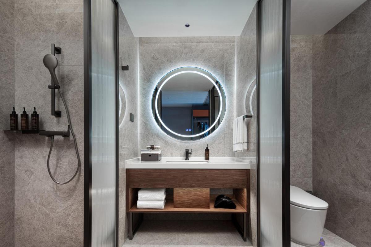 UrCove by Hyatt Hangzhou Xiaoshan International Airport - Housity