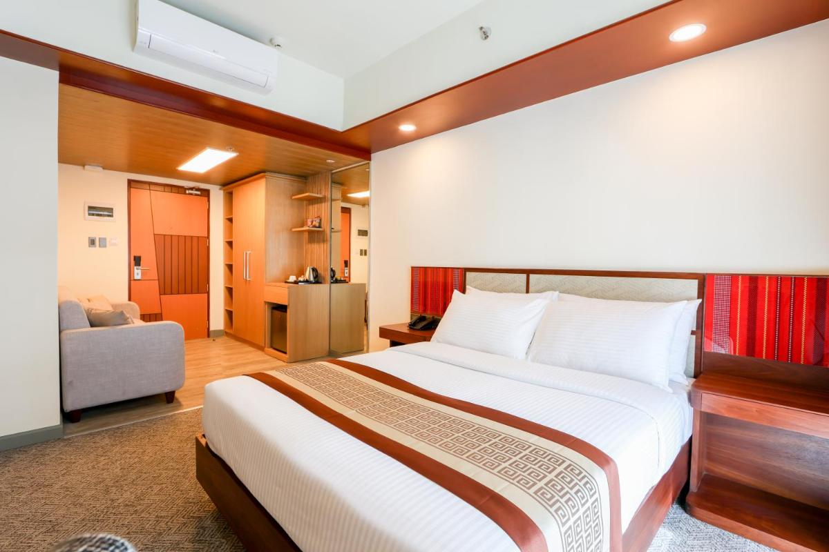Sotogrande Hotel Baguio - Housity