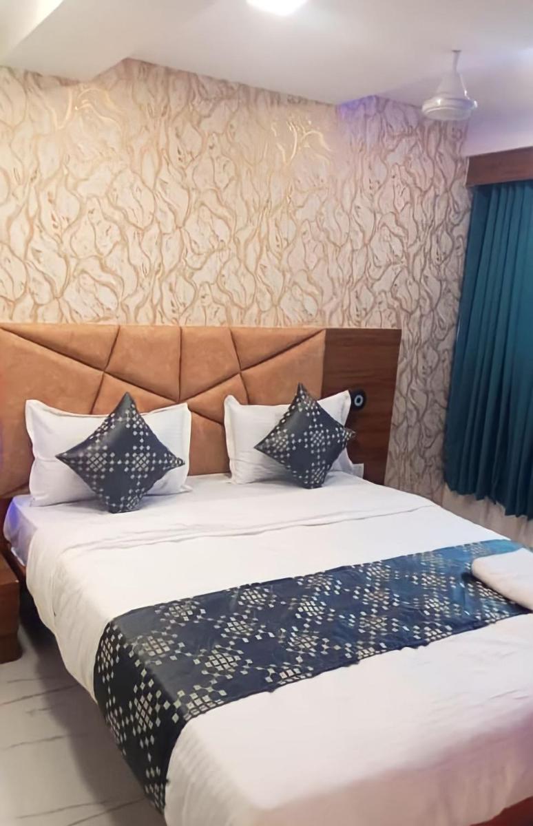 Suitetrails - HOTEL MADHAV PALACE GUEST HOUSE