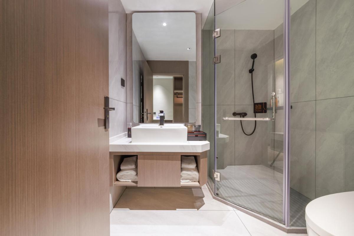 Suitetrails - Feili International Hotel