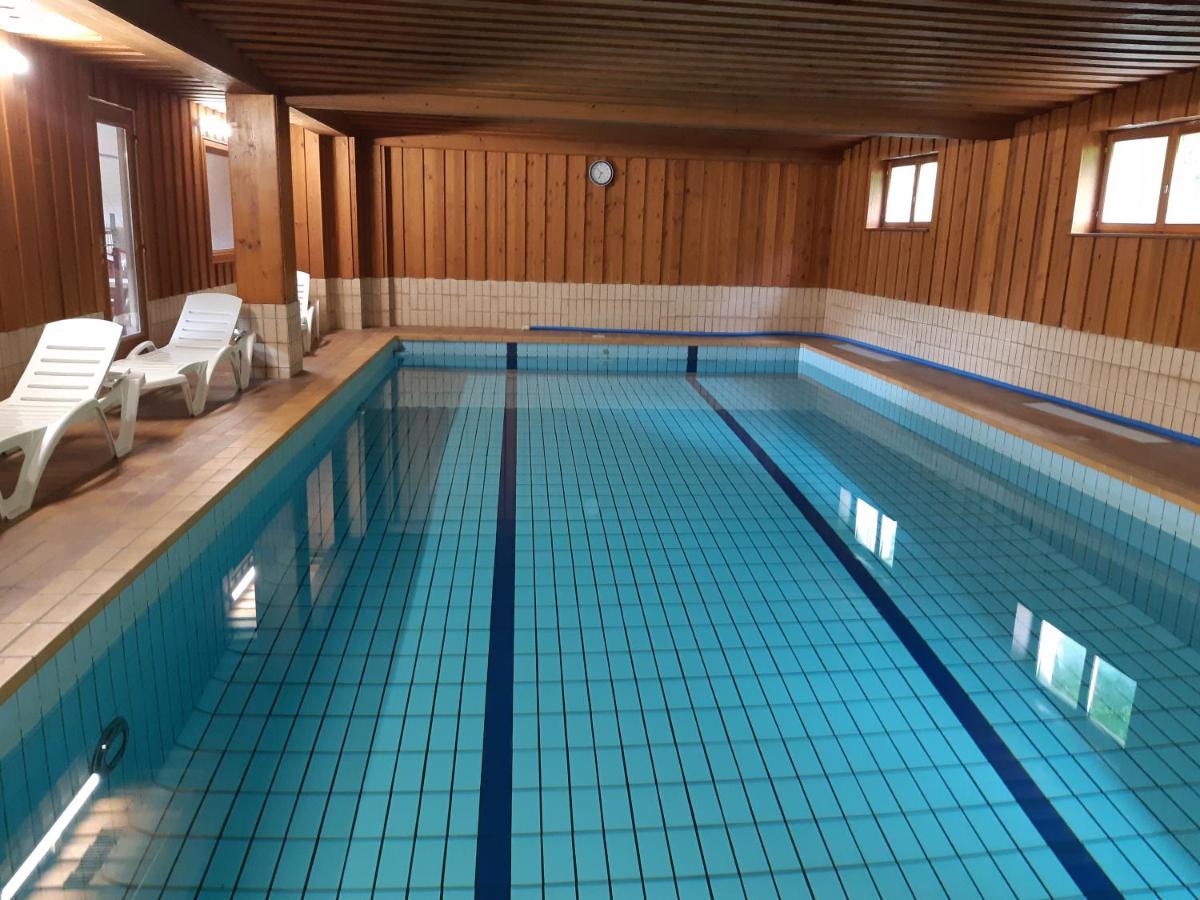 Piscine de l'établissement Hotel-Spa & Restaurant Logis Domaine Langmatt ou située à proximité