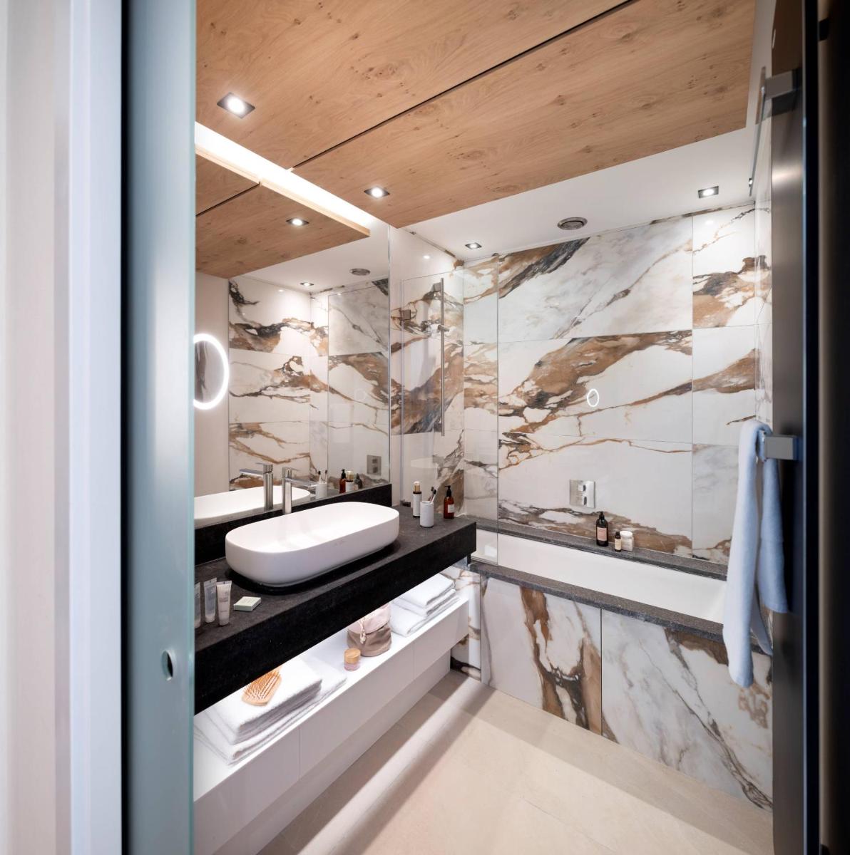 Salle de bains dans l'établissement MGM Hôtels & Résidences - Hôtel Alhéna