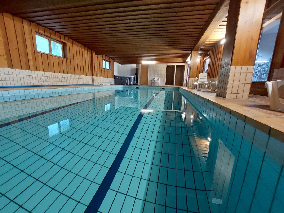 Piscine de l'établissement Hotel-Spa & Restaurant Logis Domaine Langmatt ou située à proximité