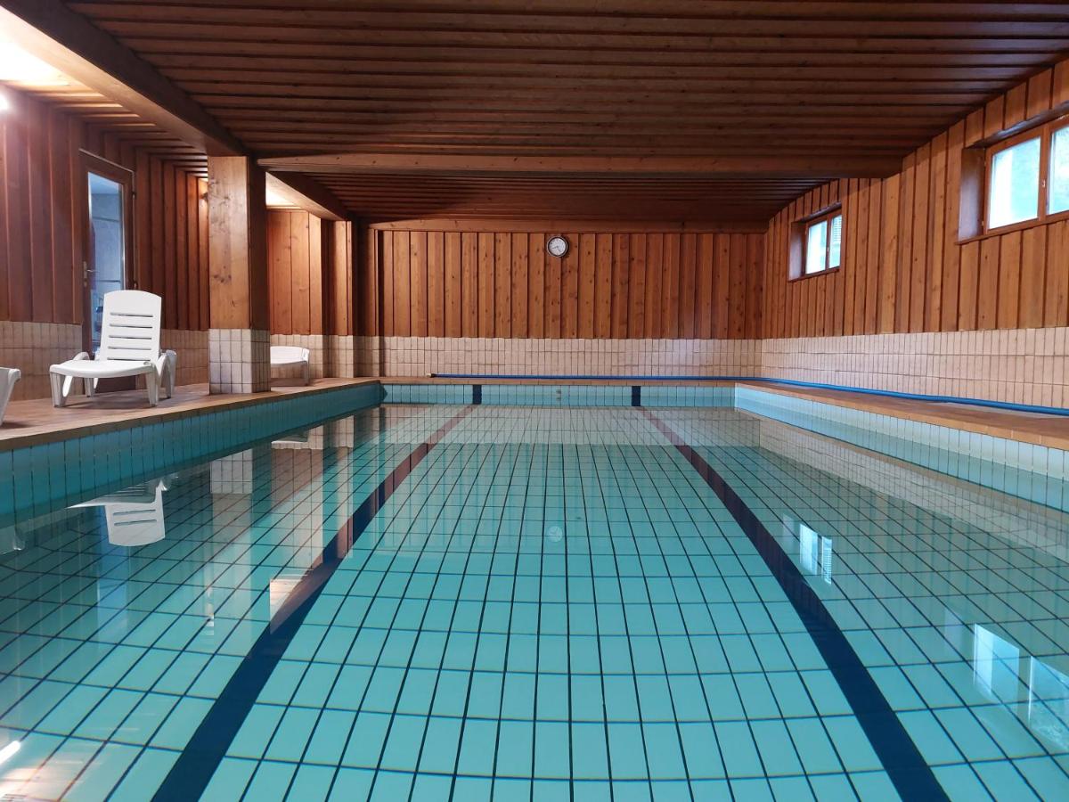 Piscine de l'établissement Hotel-Spa & Restaurant Logis Domaine Langmatt ou située à proximité