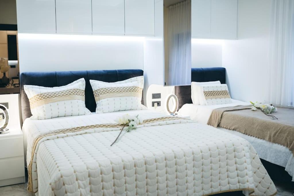 Luxury Apartment & Rooms - Housity