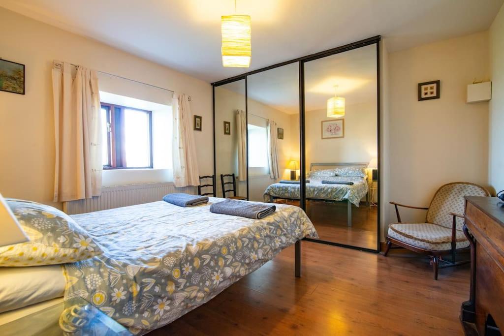Midsummer Barn - Housity