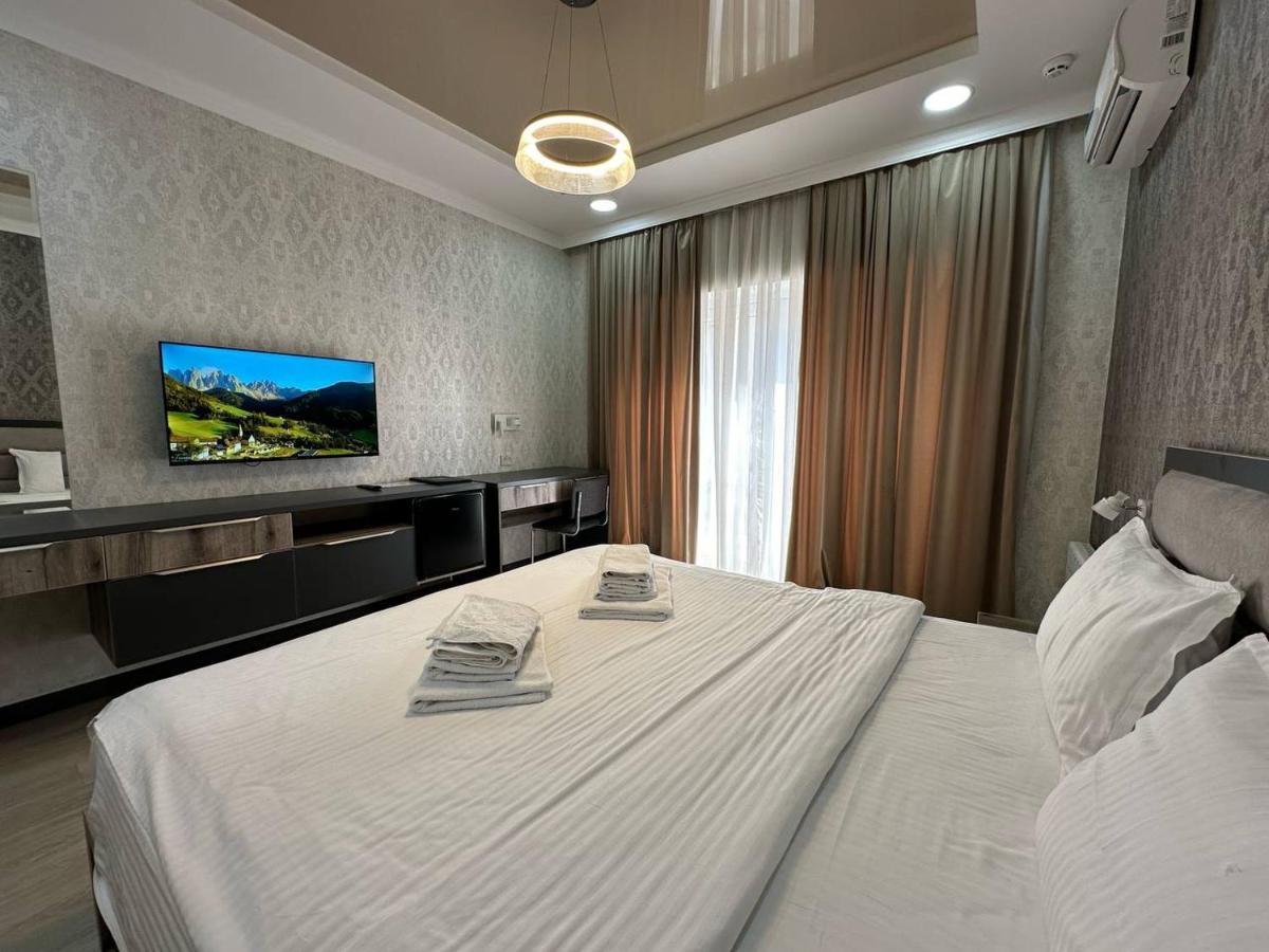 VIP Hotel - Housity
