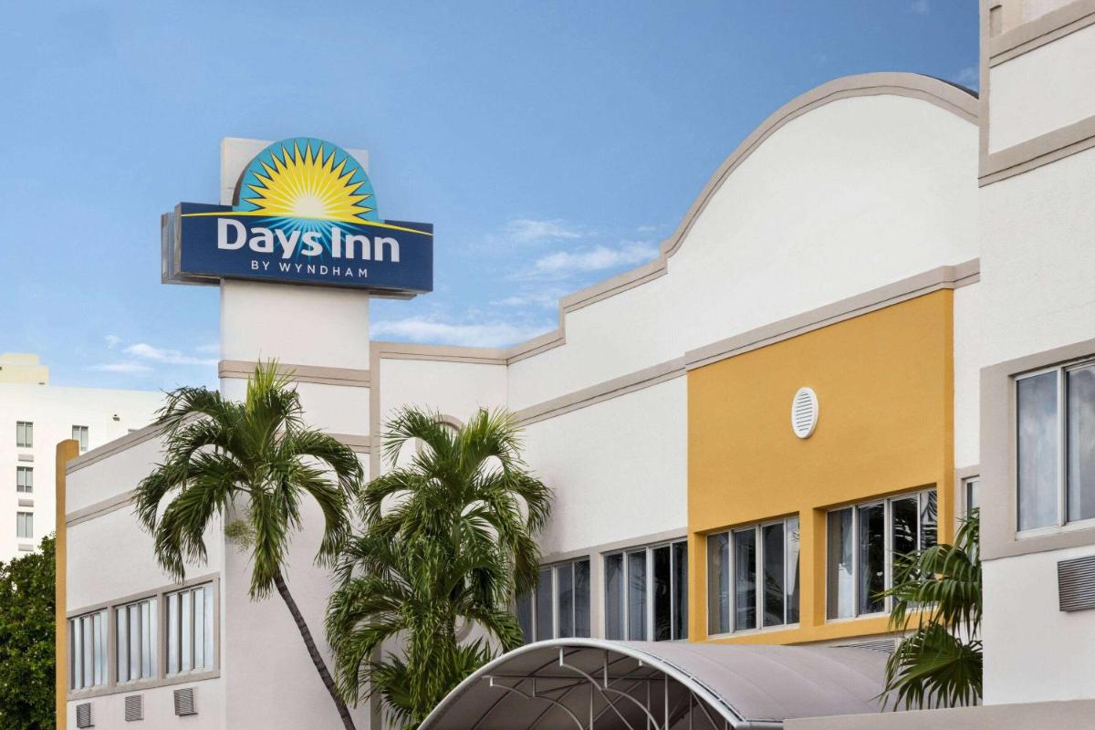 Days Inn by Wyndham Miami Airport North - Housity