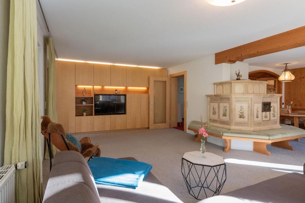 Haus Helena - Housity
