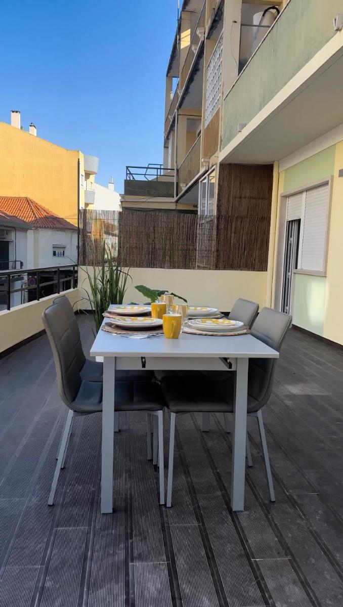 Modern Spacious Apartment - Housity