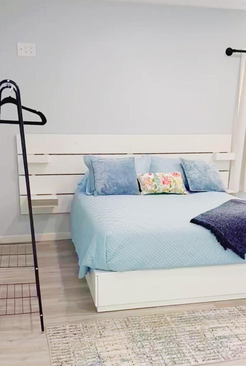 Cozy Country Get Away Studio at Firefly Acres - Housity