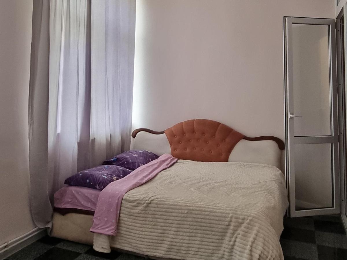 Затишна квартира в центрі міста - Housity