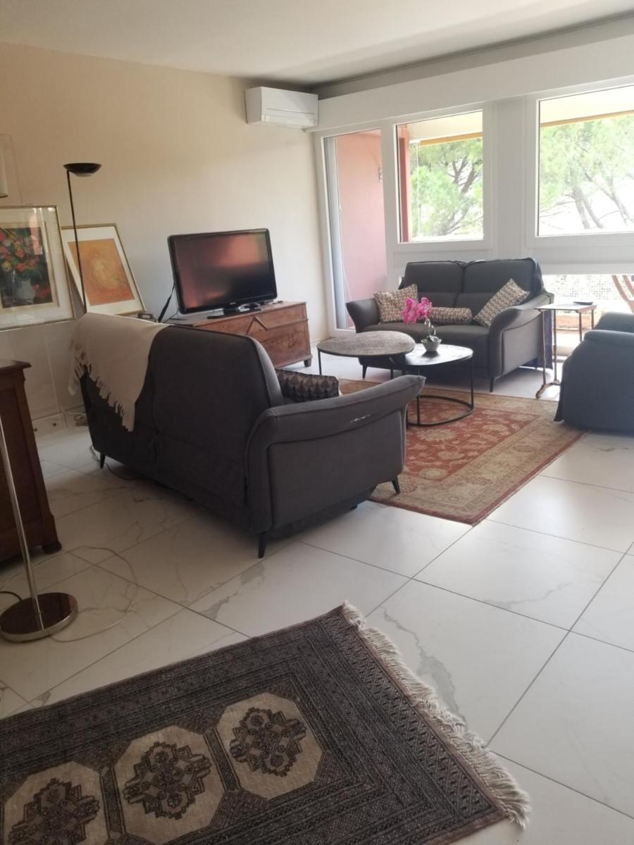 Antony Real - Housity