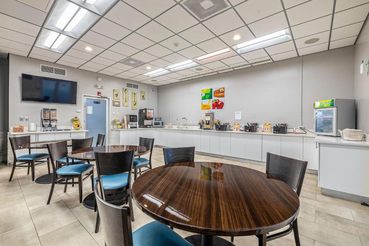 Quality Inn and Conference Center Tampa-Brandon - Housity