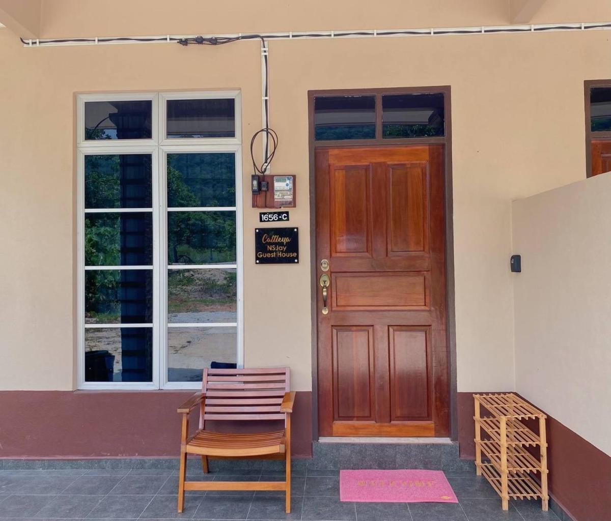 NSJay Guest House - Housity