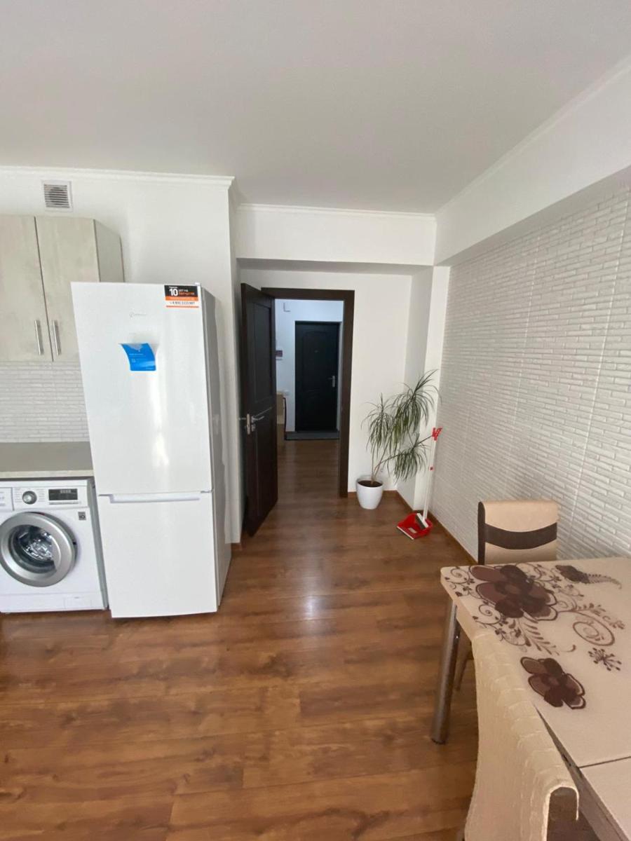 Brown Aparts - Housity