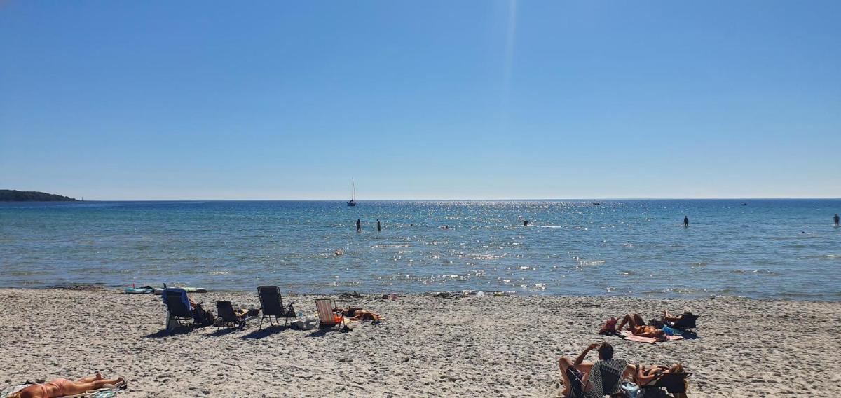 Njut av solen, havet, stranden! - Housity