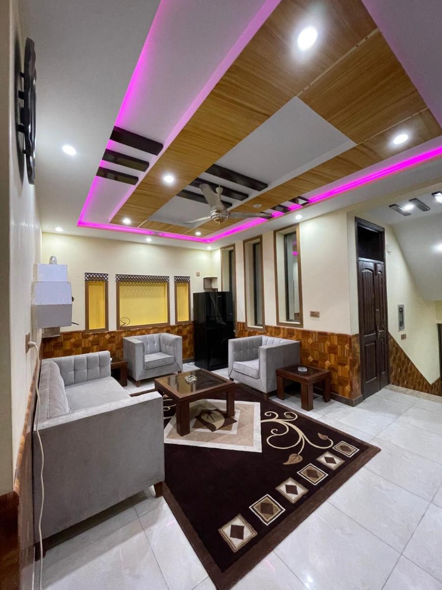 vista guest house - Housity