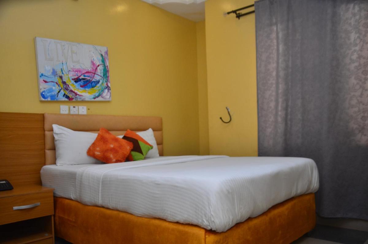 Hollandas Hotel - Housity