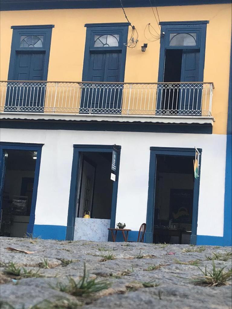 Casarão Casa de Hospedagem - Housity
