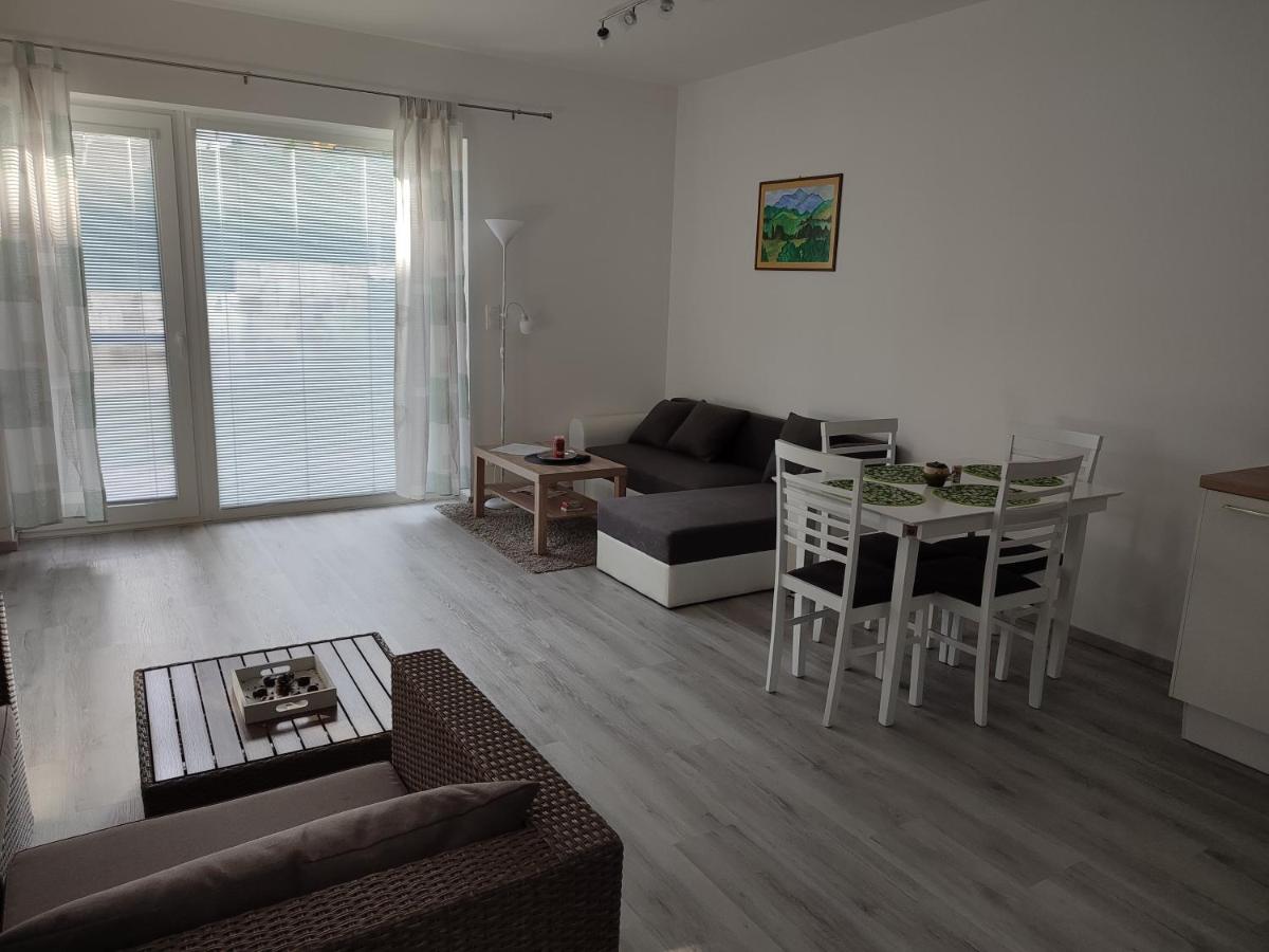 APARTMÁN ČAMBOR - na skok do prírody a mesta - Housity