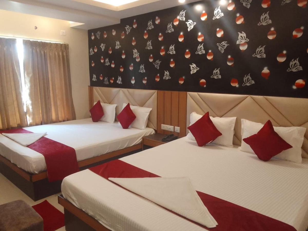 Hotel Royal View - Housity