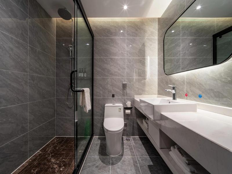 Thank Inn Plus Zhuji High-Speed Railway Statio Wangyun Road - Housity