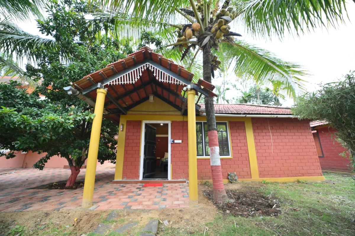 Coorg HomeStay Resort - Housity