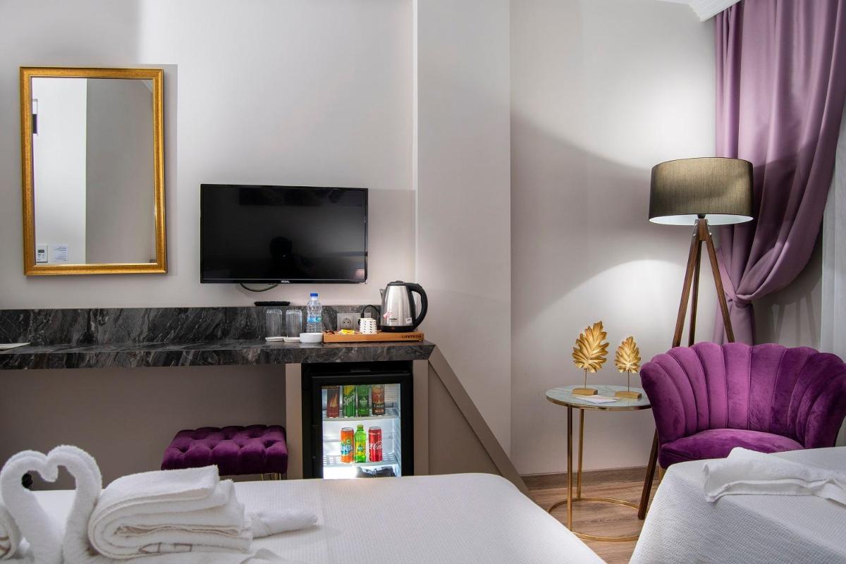 THE NOVA HOTEL - Housity