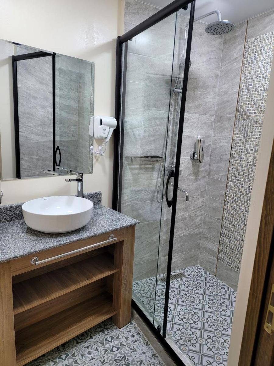 Suitetrails - Latifa Begim Boutique Hotel
