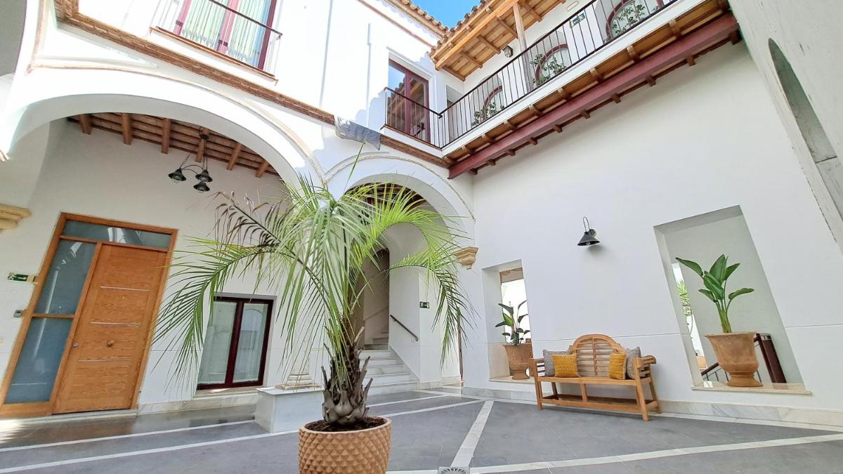 Apartamentos Sherry Center - Housity