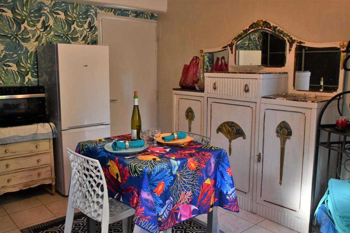Appartement sur les Hauteurs de Port-Vendres - Housity