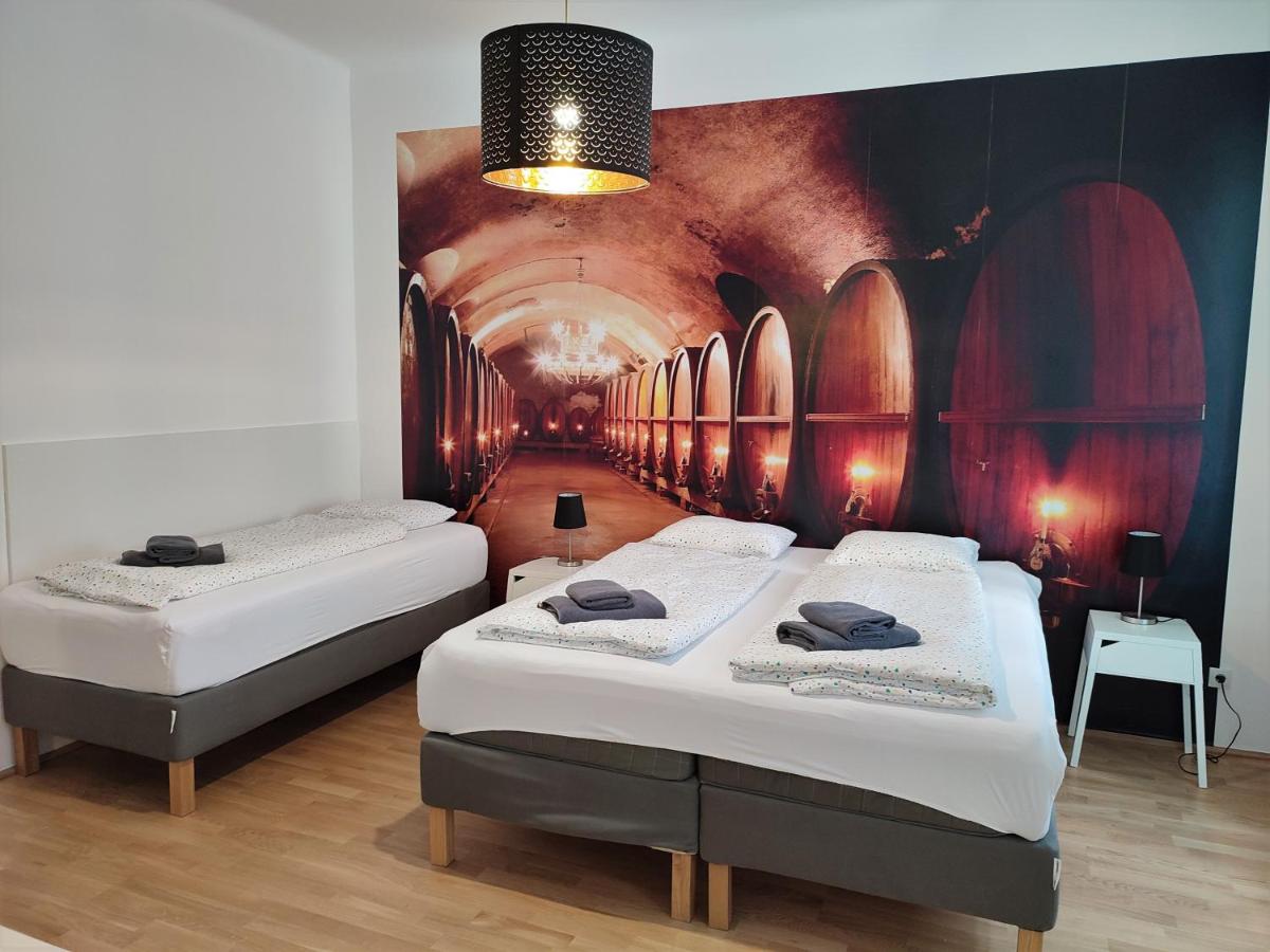 Apartments near Yppenplatz & Brunnenmarkt - Housity