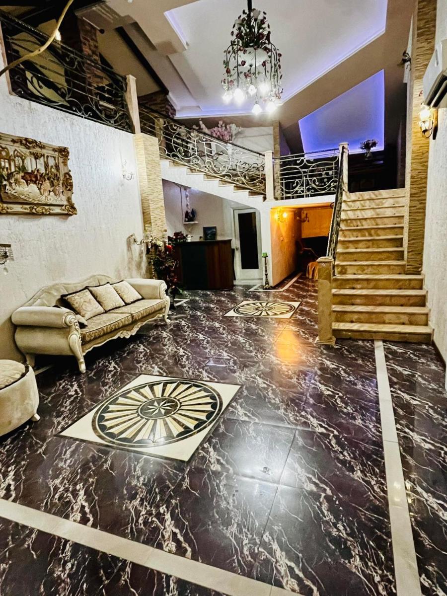 Lux Palace Hotel - Housity