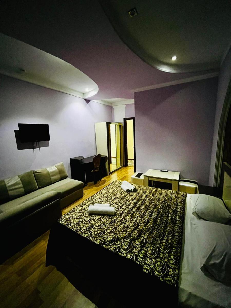 Lux Palace Hotel - Housity