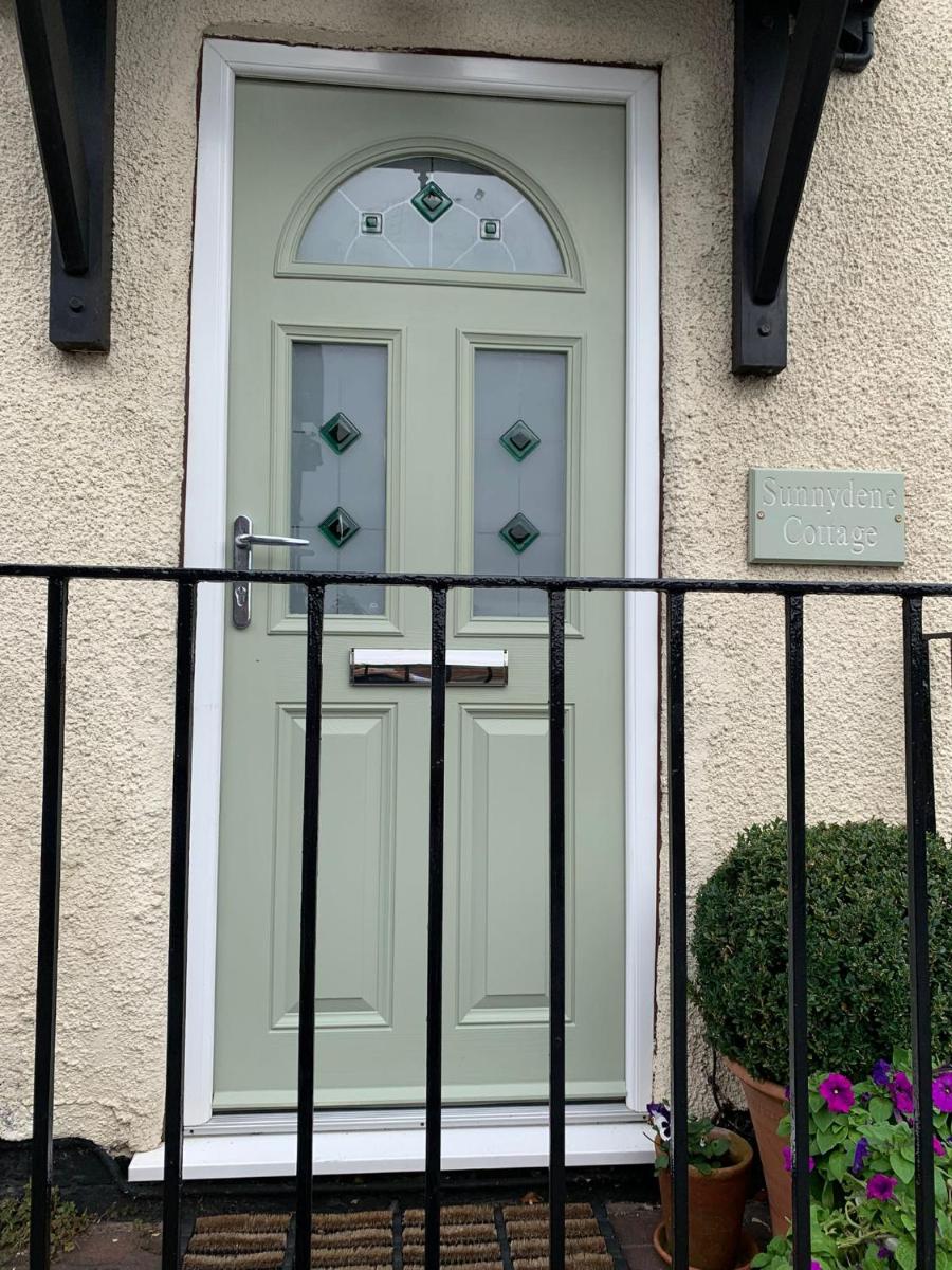 Sunnydene Cute cosy convenient cottage - Housity
