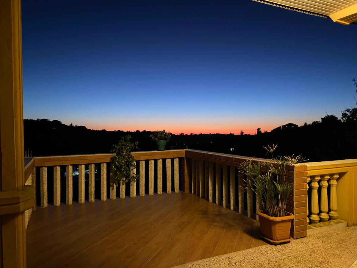 The Bondo's Villa - Housity