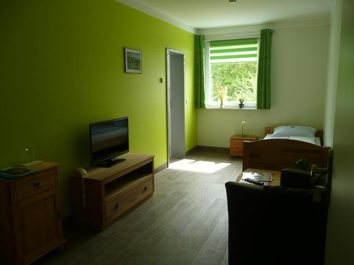 Pension Augenblick - Housity