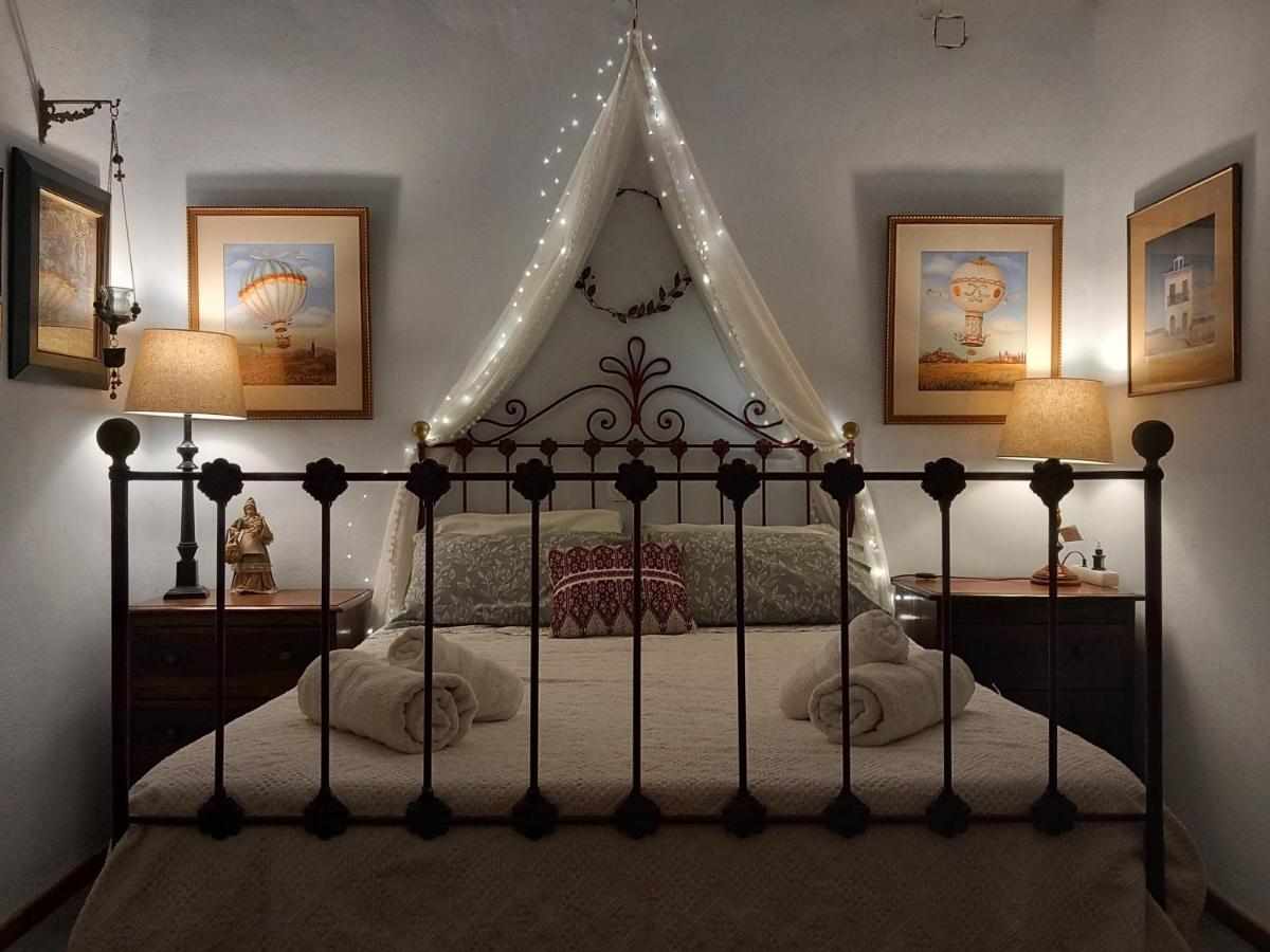Aphrodite's Coast Retreat House! - Housity