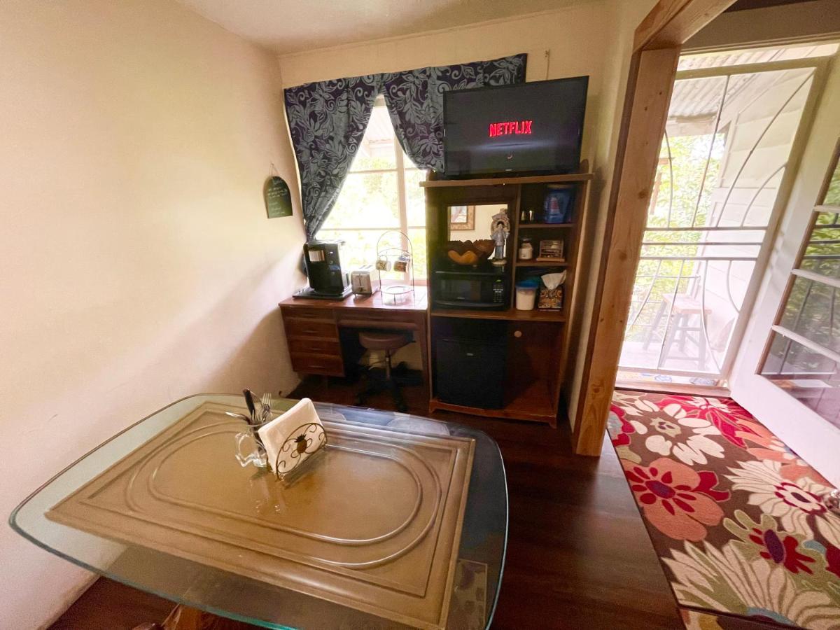 Shaka Shak Guest House - Housity