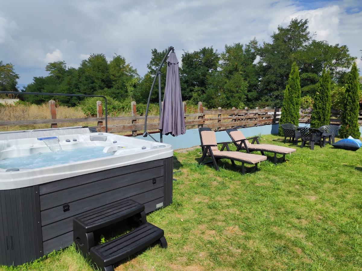 Shekerdejiiski guest house bansko - Housity