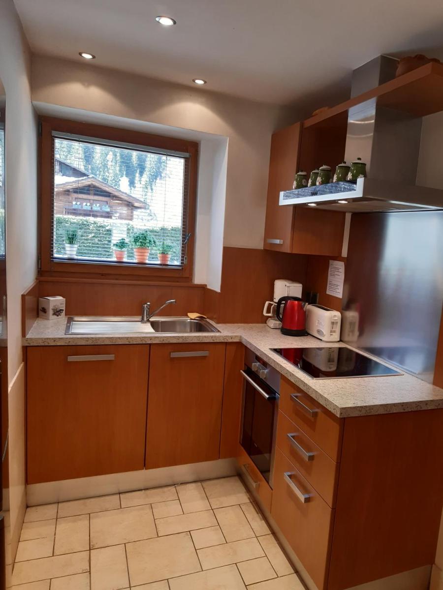 Cuisine ou kitchenette dans l'établissement Aiguille du Midi - Hôtel & Restaurant