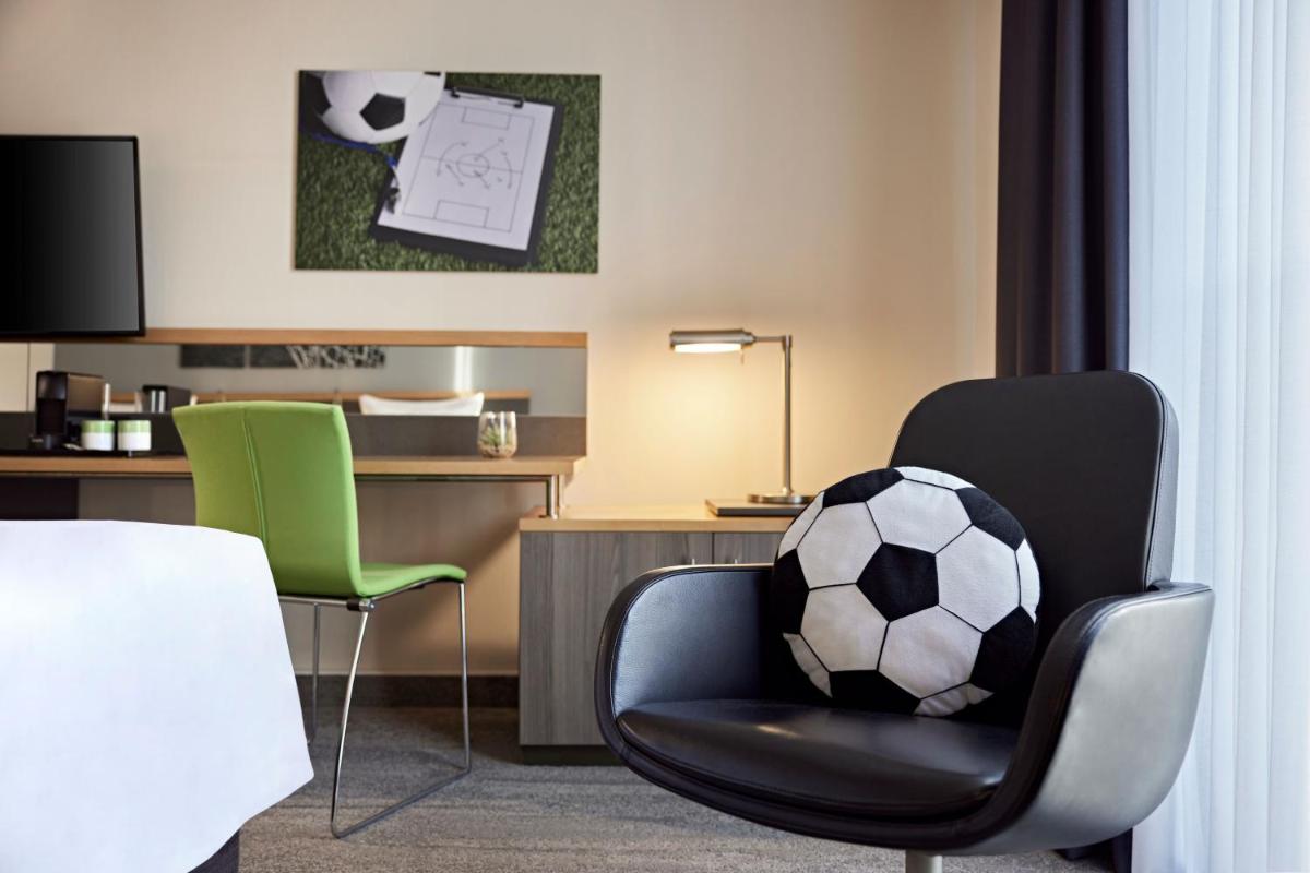 The Curve Hotel BayArena - Housity