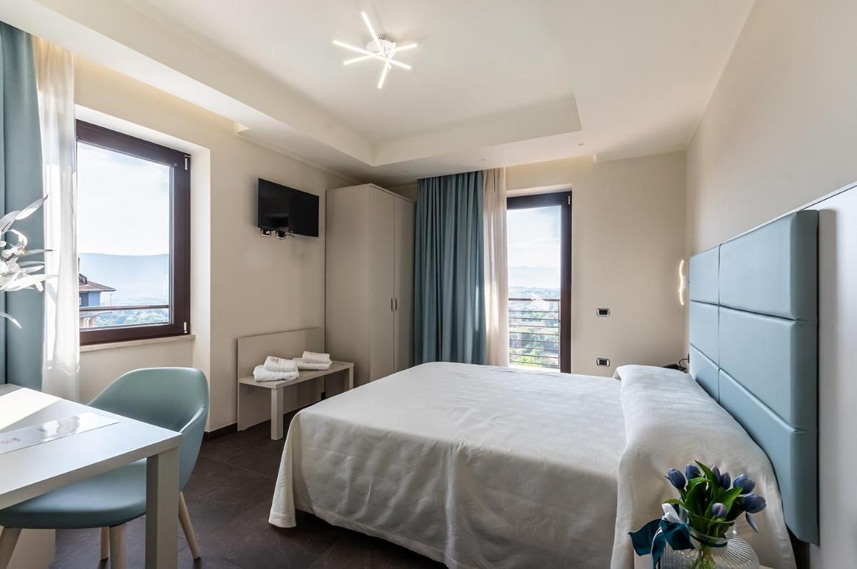 LUAL Bleisure Hotel - Housity