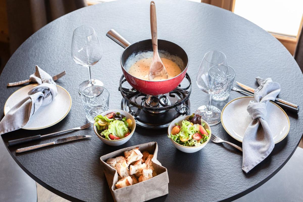 Nourriture dans l'hôtel ou à proximité