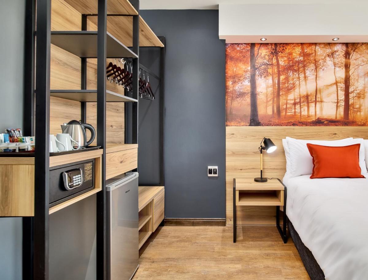 Protea Hotel by Marriott Pretoria Loftus Park - Housity