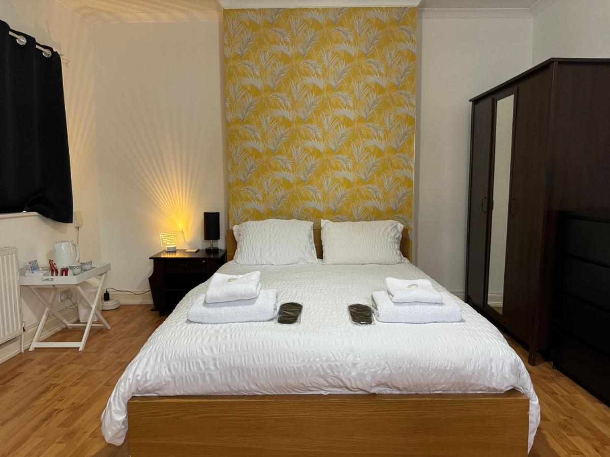 Spacious double room - Housity