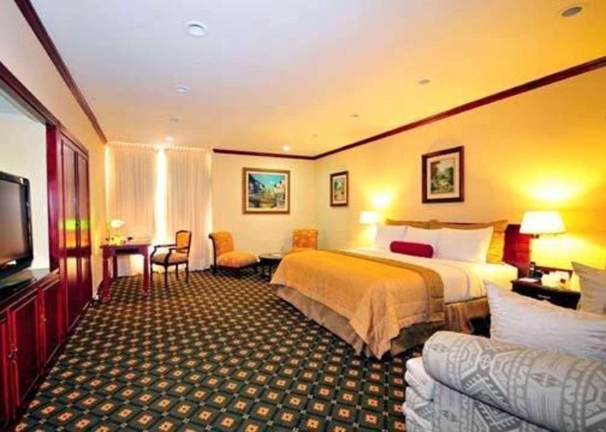 Clarion Hotel San Pedro Sula - Housity