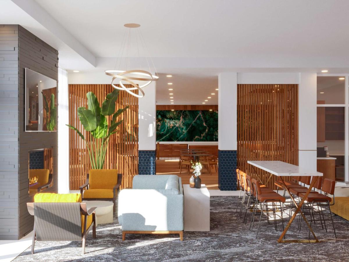 DoubleTree by Hilton Houston Westchase - Housity