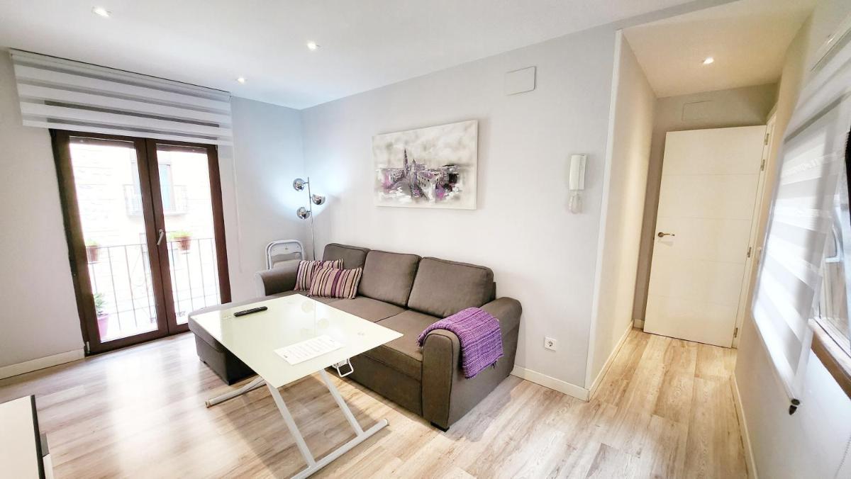 Cervantes Apartamentos - Housity